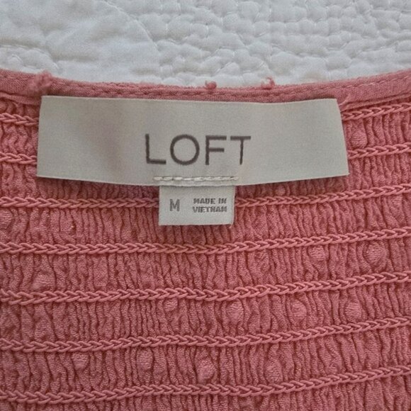 Ann Taylor LOFT Women's Rose Pink Textured Blouse Size Medium Peasant Polka Dots - Picture 6 of 13